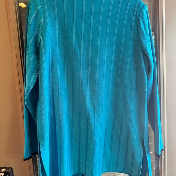 Ming Wang like new two piece sweater set - Picture 3 of 3
